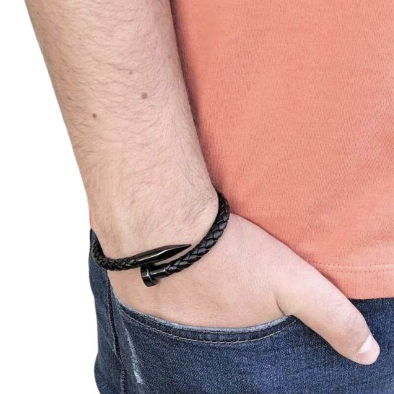⁦צמיד לגבר – בורג עור שחור⁩ – תמונה ⁦2⁩