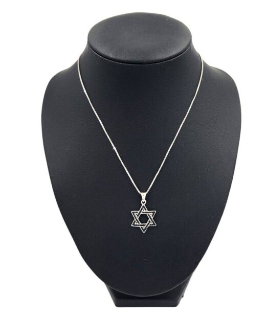 Alternative view of שרשרת מגן דוד כסף אמיתי -שיבוץ שחור